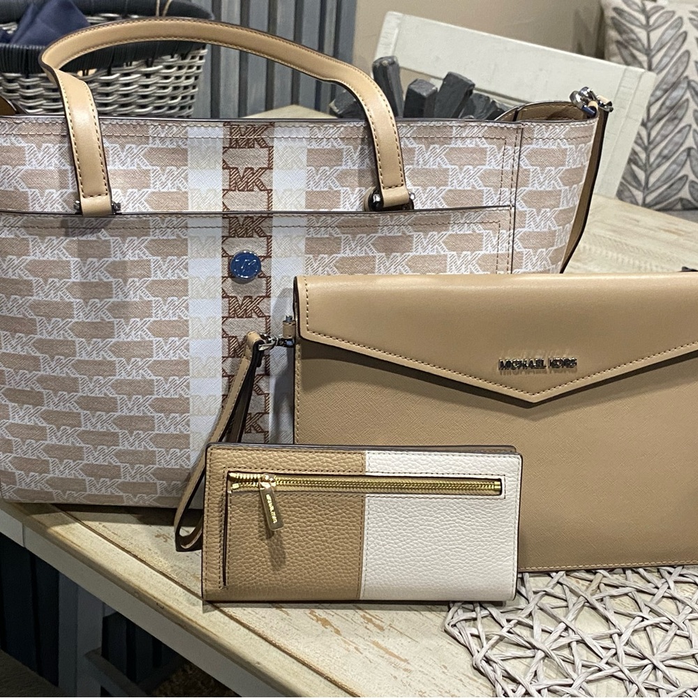 Michael Kors 4 piece set